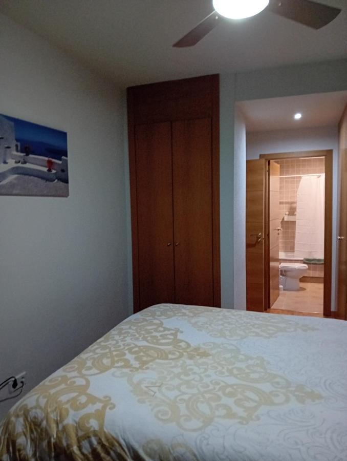 Habitaciones Individuales Wifi Tv Microondas Cerca Del Aeropuerto Madrid Habitacion Grande Wc Privado O Habitacion Pequena Wc Compartido Muy Tranquilas Bien Comunicadas Tren Metro Bus Facil Aparcamiento Сан-Себастиан-де-лос-Рейес Экстерьер фото
